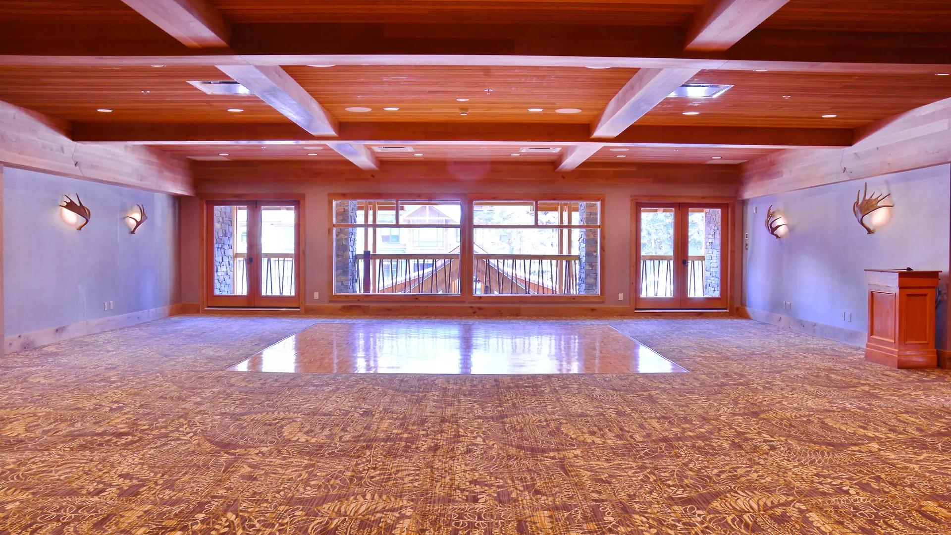 Moose Hotel And Suites Banff