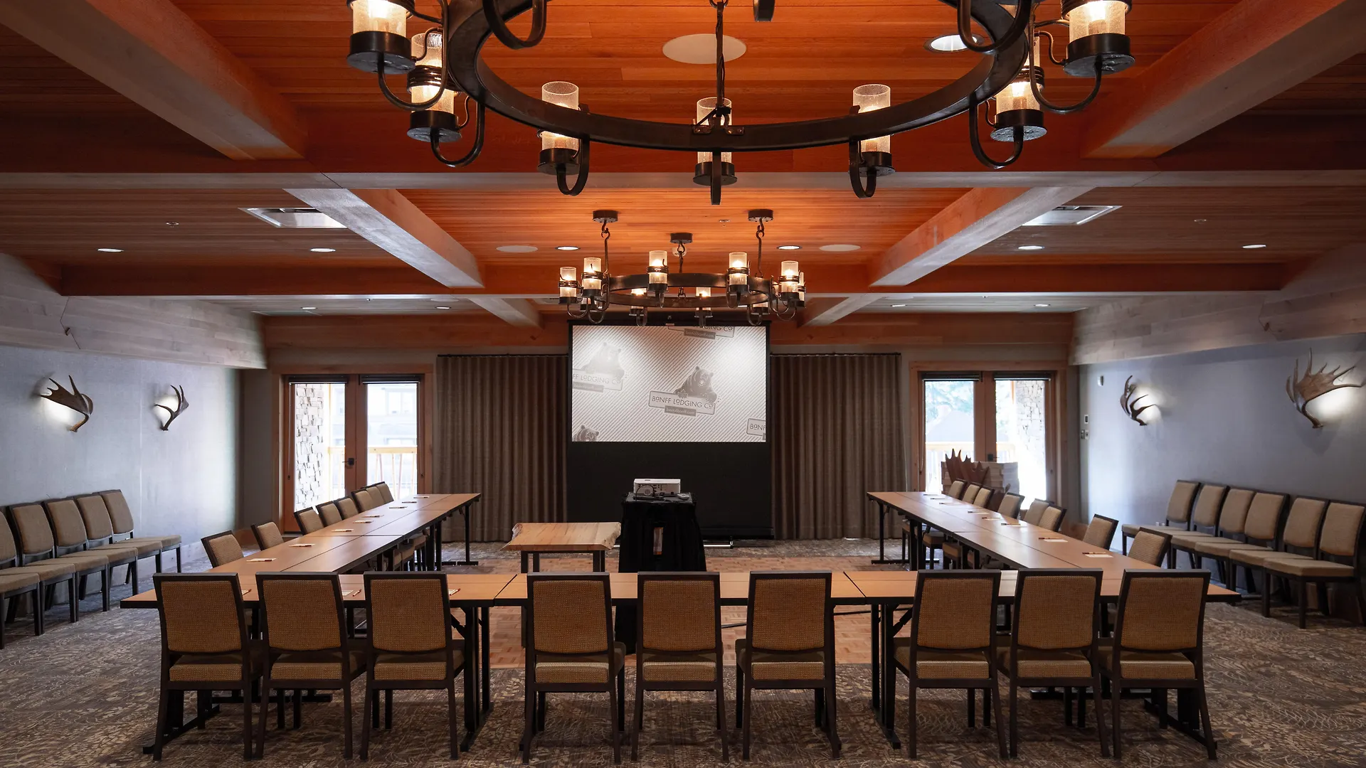 Moose Hotel And Suites Banff Canada