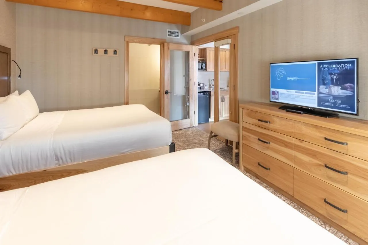 Moose Hotel And Suites Banff