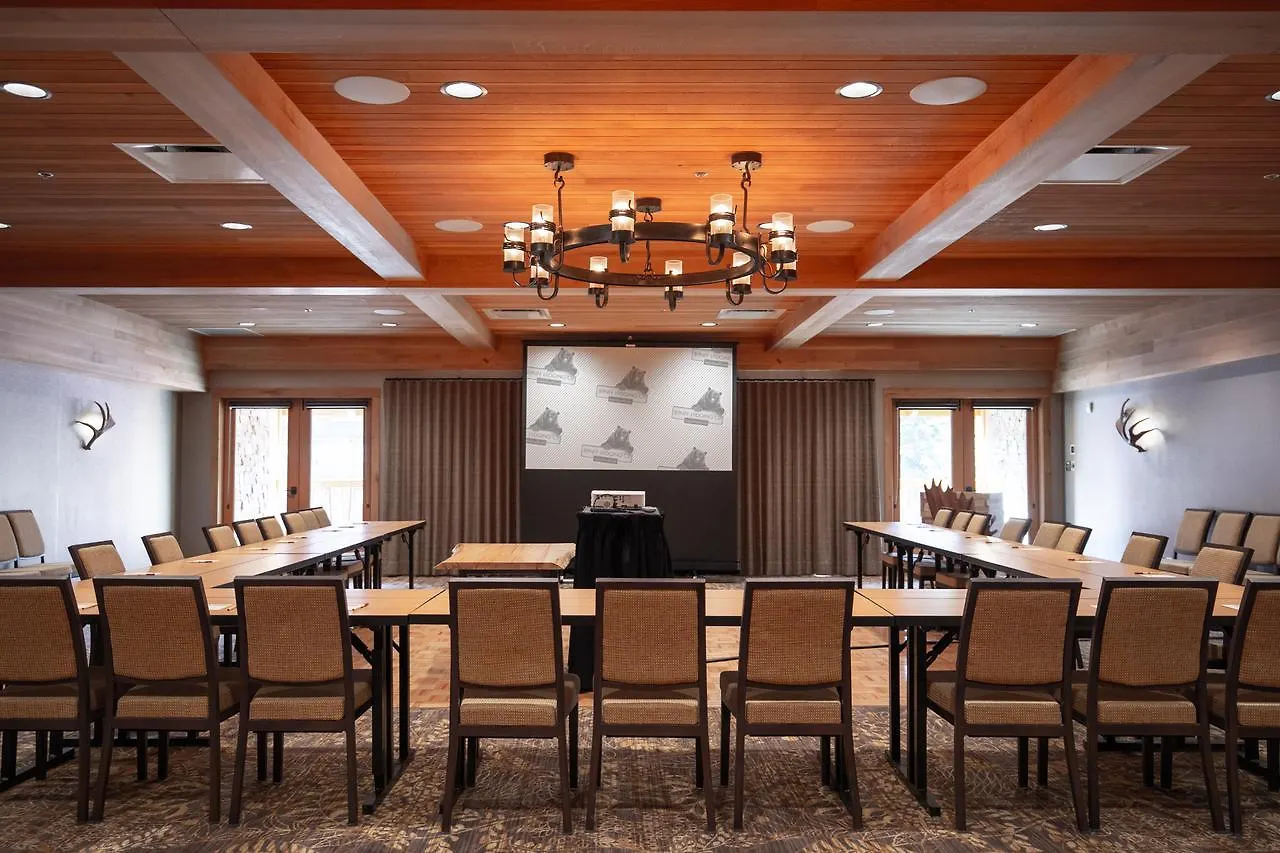 Moose Hotel And Suites Banff 4*,  Canada