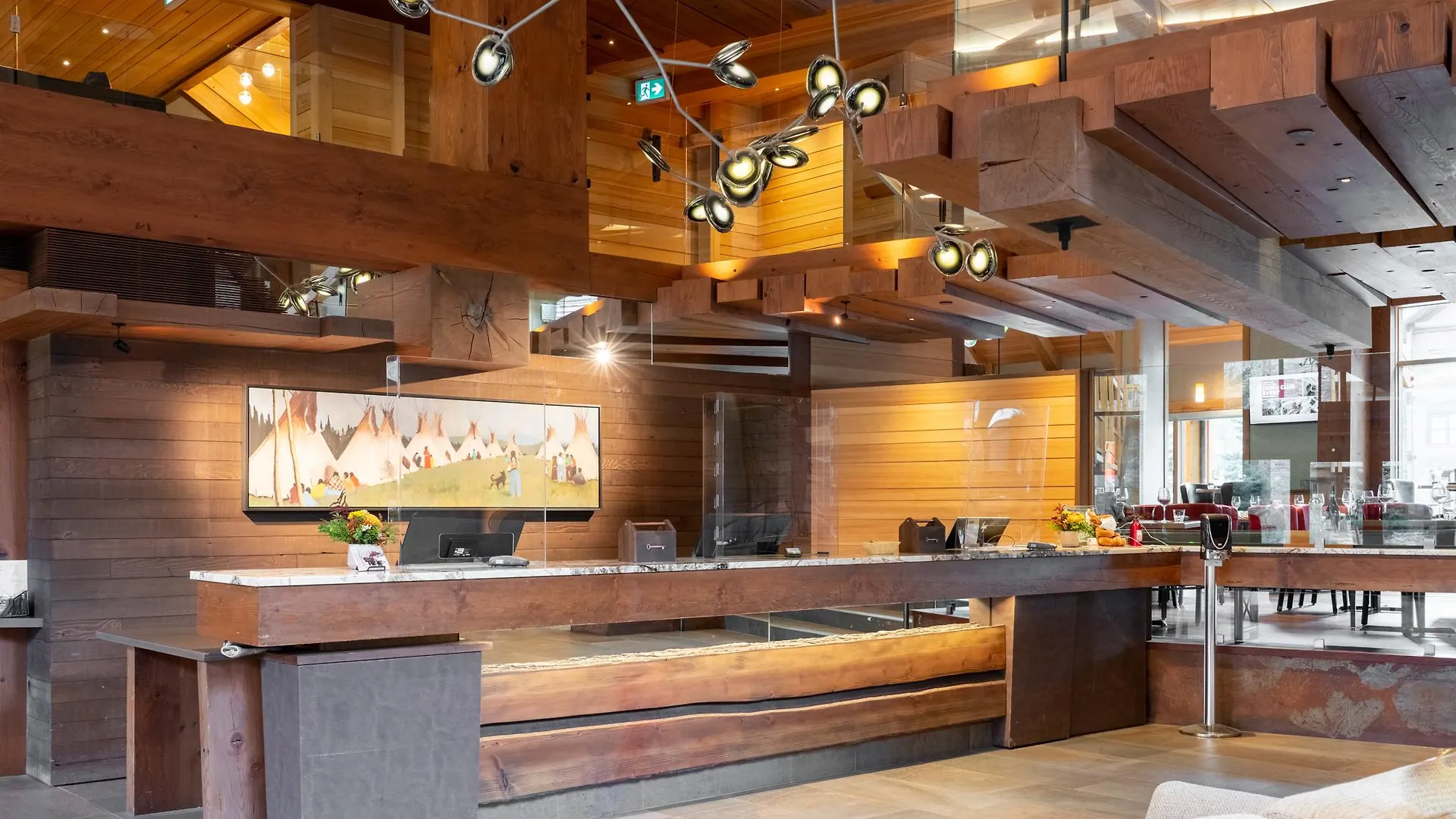 Moose Hotel And Suites Banff